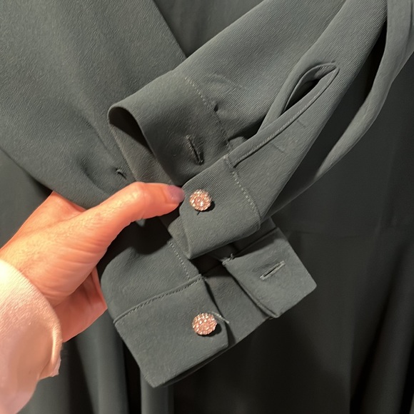 Zara XS green long sleeved dress EUC P2P-18.5in - Picture 4 of 8